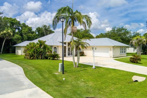 Casa en St. Lucie, Florida 4 dormitorios, 308.34 m2 № 2254378
