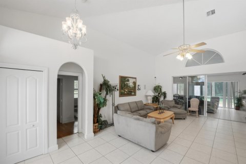 Casa en venta en St. Lucie, Florida, 4 dormitorios, 308.34 m2 № 2254378 - foto 13