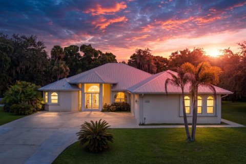 Casa en venta en St. Lucie, Florida, 4 dormitorios, 308.34 m2 № 2254378 - foto 2
