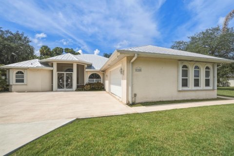 Casa en venta en St. Lucie, Florida, 4 dormitorios, 308.34 m2 № 2254378 - foto 3