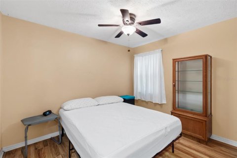 House in Land O' Lakes, Florida 3 bedrooms, 117.52 sq.m. № 1907831 - photo 11