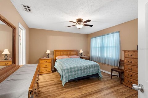 House in Land O' Lakes, Florida 3 bedrooms, 117.52 sq.m. № 1907831 - photo 8