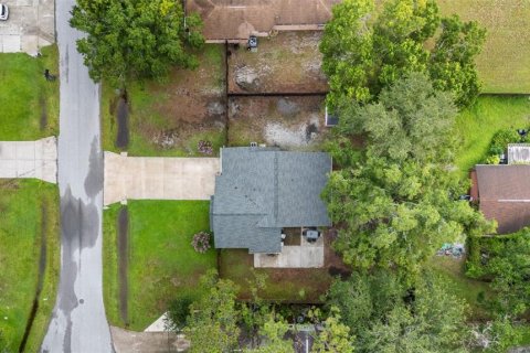 House in Land O' Lakes, Florida 3 bedrooms, 117.52 sq.m. № 1907831 - photo 19