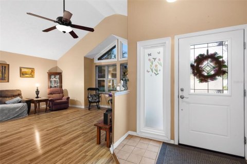House in Land O' Lakes, Florida 3 bedrooms, 117.52 sq.m. № 1907831 - photo 3