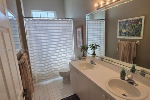 Villa ou maison à vendre à Pembroke Pines, Floride: 3 chambres, 200.11 m2 № 2059353 - photo 26