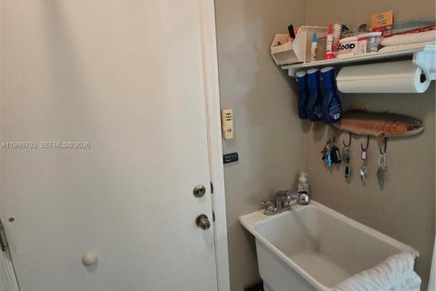 Villa ou maison à vendre à Pembroke Pines, Floride: 3 chambres, 200.11 m2 № 2059353 - photo 17