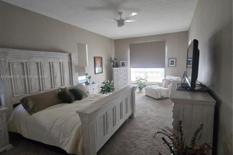 Villa ou maison à vendre à Pembroke Pines, Floride: 3 chambres, 200.11 m2 № 2059353 - photo 8