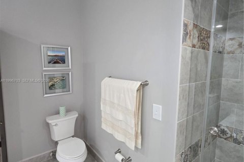 Villa ou maison à vendre à Pembroke Pines, Floride: 3 chambres, 200.11 m2 № 2059353 - photo 11