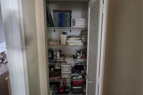 Villa ou maison à vendre à Pembroke Pines, Floride: 3 chambres, 200.11 m2 № 2059353 - photo 23