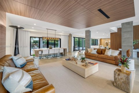 Купить виллу или дом в Дорал, Флорида 5 спален, 614.46м2, № 2046841 - фото 12