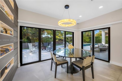 Купить виллу или дом в Дорал, Флорида 5 спален, 614.46м2, № 2046841 - фото 17