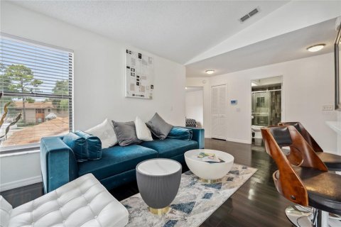 Condo in Orlando, Florida, 2 bedrooms № 2285322 - photo 6