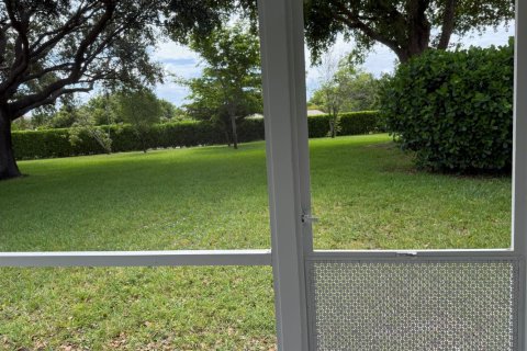 House in Boca Raton, Florida 4 bedrooms, 180.23 sq.m. № 2260717 - photo 15
