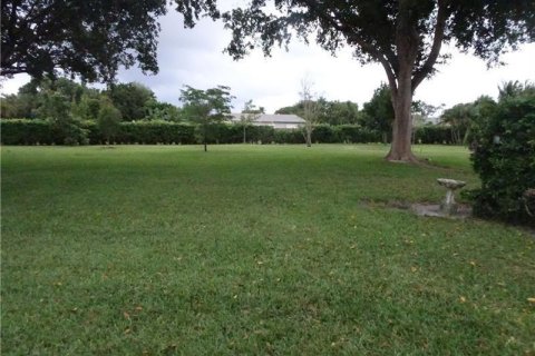 House in Boca Raton, Florida 4 bedrooms, 180.23 sq.m. № 2260717 - photo 9