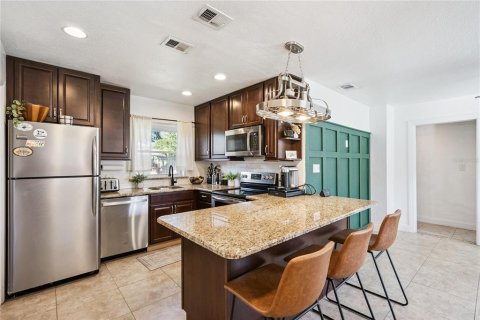 Villa ou maison à vendre à Orlando, Floride: 3 chambres, 123.1 m2 № 2138757 - photo 2