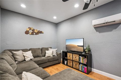 Villa ou maison à vendre à Orlando, Floride: 3 chambres, 123.1 m2 № 2138757 - photo 23