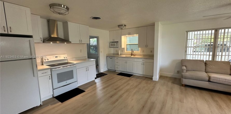 Casa en Riviera Beach, Florida 3 dormitorios, 96.8 m2 № 1938259