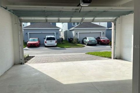Adosado en alquiler en Kissimmee, Florida, 4 dormitorios, 185.8 m2 № 1910418 - foto 7