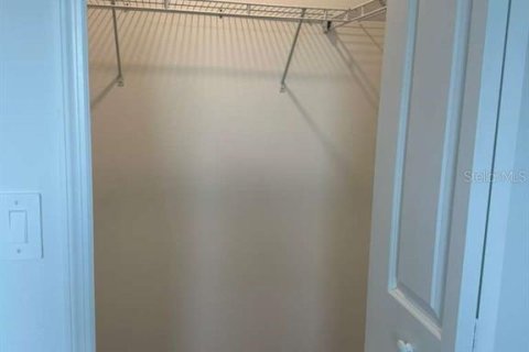 Adosado en alquiler en Kissimmee, Florida, 4 dormitorios, 185.8 m2 № 1910418 - foto 26