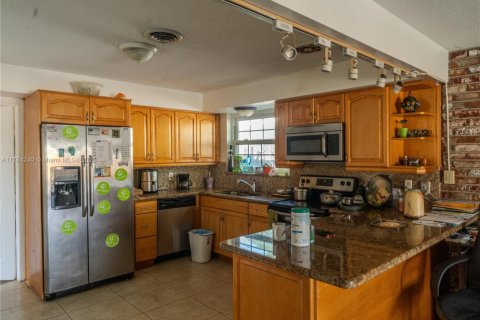 Купить виллу или дом в Бойнтон-Бич, Флорида 4 спальни, 173.45м2, № 1994376 - фото 4