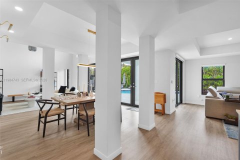 Купить виллу или дом в Майами-Лейкс, Флорида 5 спален, 268.39м2, № 2046687 - фото 26