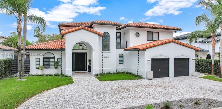 Дом в Майами-Лейкс, Флорида 5 спален, 268.39м2 № 2046687