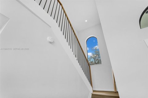 Купить виллу или дом в Майами-Лейкс, Флорида 5 спален, 268.39м2, № 2046687 - фото 29