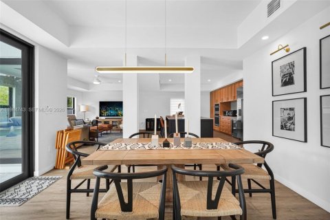 Купить виллу или дом в Майами-Лейкс, Флорида 5 спален, 268.39м2, № 2046687 - фото 12