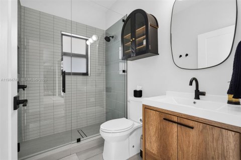 Купить виллу или дом в Майами-Лейкс, Флорида 5 спален, 268.39м2, № 2046687 - фото 27