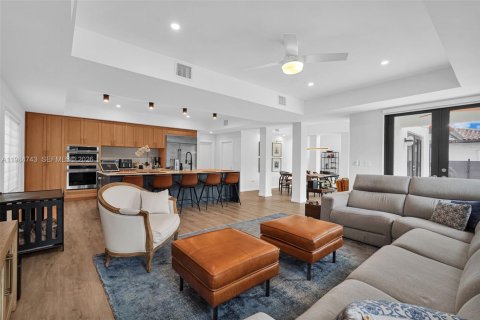 Купить виллу или дом в Майами-Лейкс, Флорида 5 спален, 268.39м2, № 2046687 - фото 24