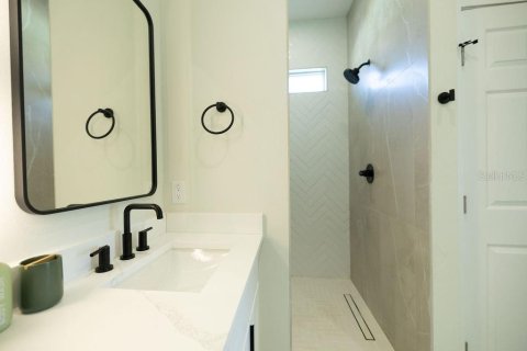 Casa en venta en Saint Petersburg, Florida, 4 dormitorios, 166.85 m2 № 1906116 - foto 17