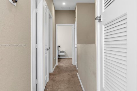 Купить таунхаус в Майами-Гарденс, Флорида 3 спальни, 133.97м2, № 2028269 - фото 30