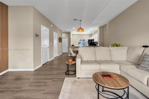 Купить таунхаус в Майами-Гарденс, Флорида 3 спальни, 133.97м2, № 2028269 - фото 27