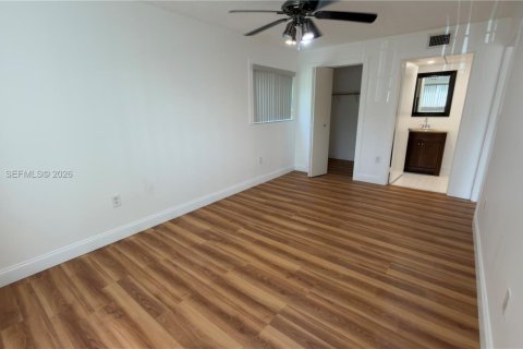 Copropriété à louer à Miami, Floride: 2 chambres, 85.19 m2 № 2264835 - photo 29
