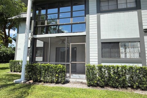 Copropriété à louer à Miami, Floride: 2 chambres, 85.19 m2 № 2264835 - photo 5