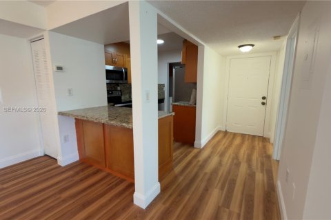 Copropriété à louer à Miami, Floride: 2 chambres, 85.19 m2 № 2264835 - photo 15
