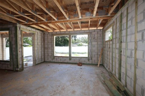 Casa en venta en Saint Petersburg, Florida, 4 dormitorios, 246.93 m2 № 1908731 - foto 9