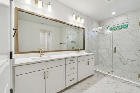 Casa en venta en Saint Petersburg, Florida, 4 dormitorios, 246.93 m2 № 1908731 - foto 21