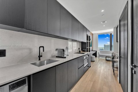 Condo in Miami, Florida  № 2186329 - photo 25