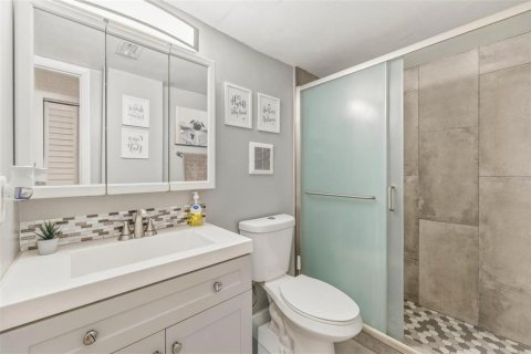 Condo in Miami, Florida, 3 bedrooms  № 2109700 - photo 29