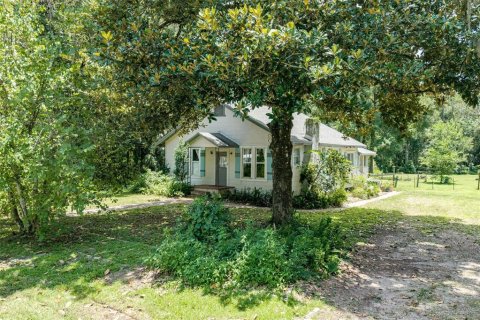 House in Floral City, Florida 2 bedrooms, 130.06 sq.m. № 1857874 - photo 4