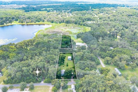 House in Floral City, Florida 2 bedrooms, 130.06 sq.m. № 1857874 - photo 3