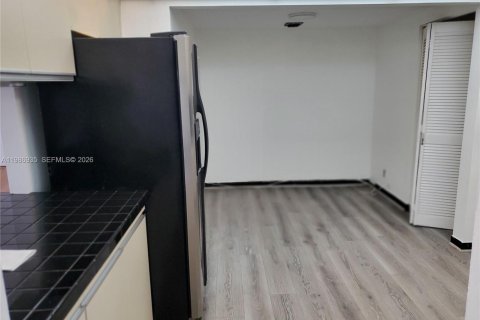 Copropriété à louer à Hallandale Beach, Floride: 2 chambres, 146.79 m2 № 2057432 - photo 7