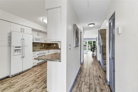 Touwnhouse à louer à Aventura, Floride: 2 chambres, 143.26 m2 № 1763958 - photo 8