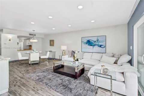 Touwnhouse à louer à Aventura, Floride: 2 chambres, 143.26 m2 № 1763958 - photo 2