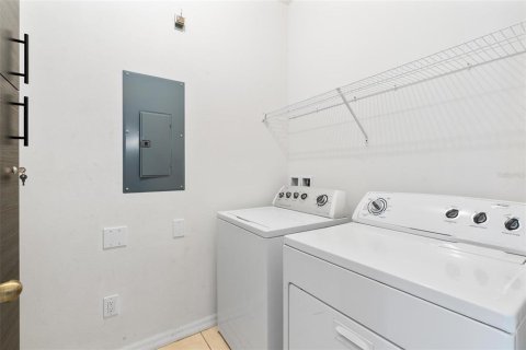 Adosado en venta en Kissimmee, Florida, 3 dormitorios, 120.31 m2 № 1919482 - foto 23
