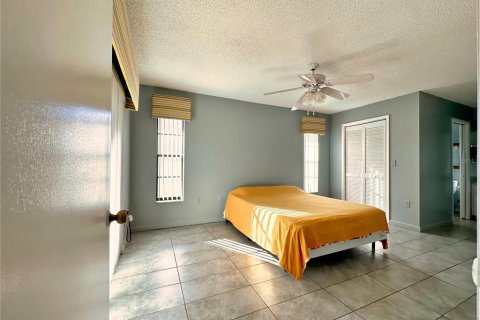 Casa en venta en Spring Hill, Florida, 2 dormitorios, 114.27 m2 № 1723222 - foto 10