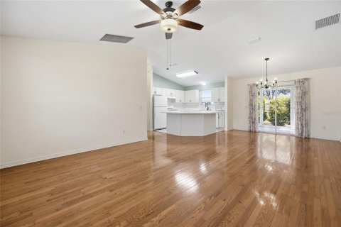 Villa ou maison à vendre à The Villages, Floride: 3 chambres, 129.32 m2 № 2149803 - photo 6