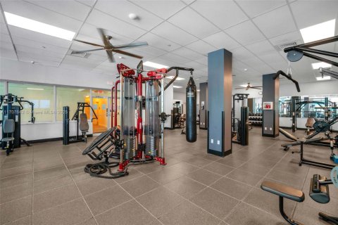 Condominio en alquiler en Hollywood, Florida, 45.15 m2 № 1694153 - foto 18