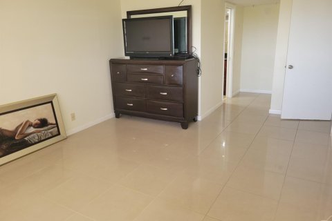 Condominio en alquiler en Pompano Beach, Florida, 2 dormitorios, 102.19 m2 № 2245704 - foto 8